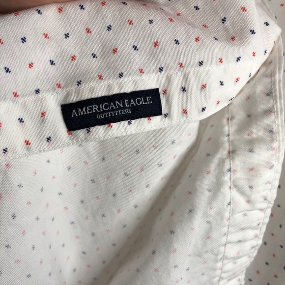 American Eagle Seriously Soft Button Down - Picture 4 of 7